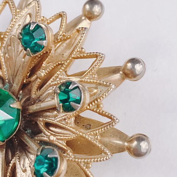 VTG Mid Century Brooch Starburst Atomic Green Rhinestone Gold Tone Pin - Picture 6 of 9